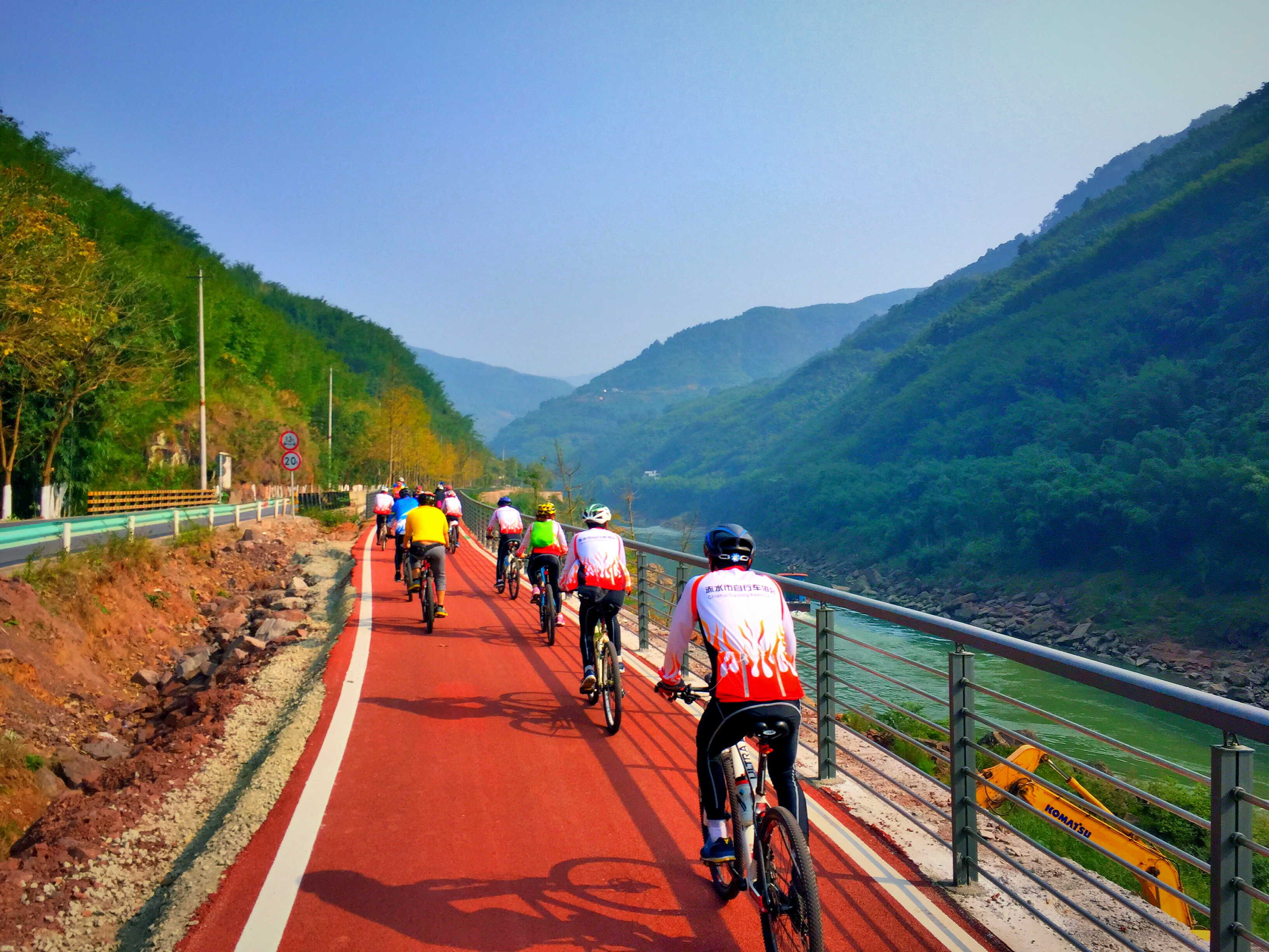 赤水旅游公路露营地点_赤水露营基地_赤水哪里可以露营搭帐篷